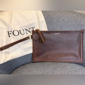 Fount Leather, Original XL Finley Clutch Bag in Cocoa, EUC